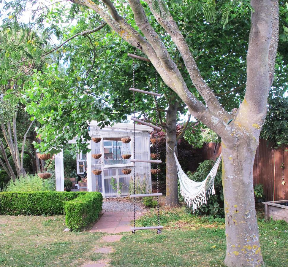 Bed and Breakfast The Old Vicarage Studio Amberley Exterior foto